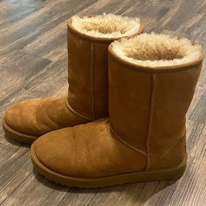 Cozy women’s UGG boots
